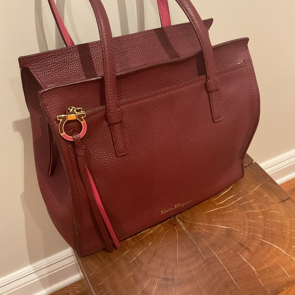 Salvatore Ferragamo Burgundy Leather Tote - Picture 5 of 7
